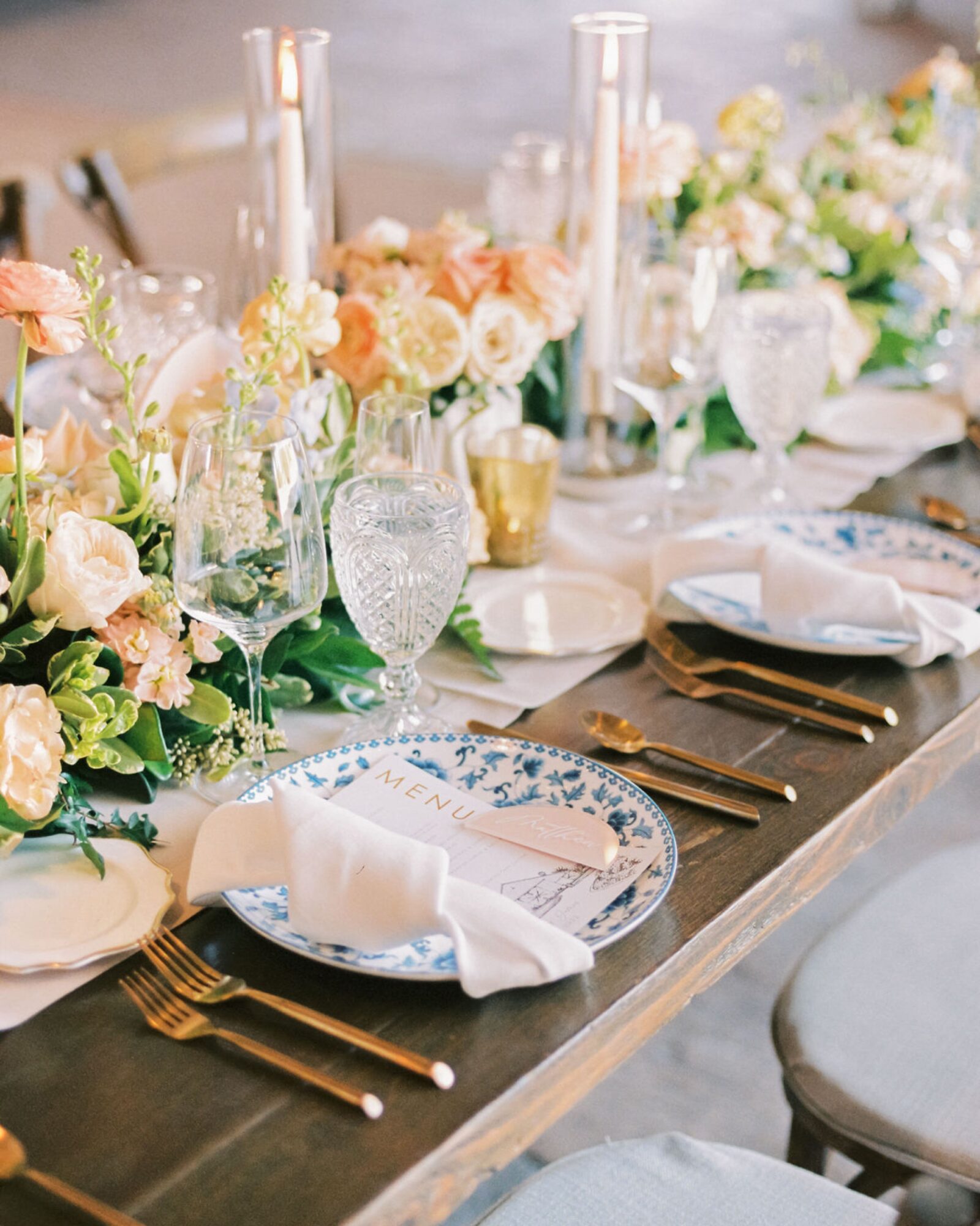 reception tablescape with Elyse Events at the White Barn Edna Valley photographed by san luis obispo wedding photographers jessica sofranko