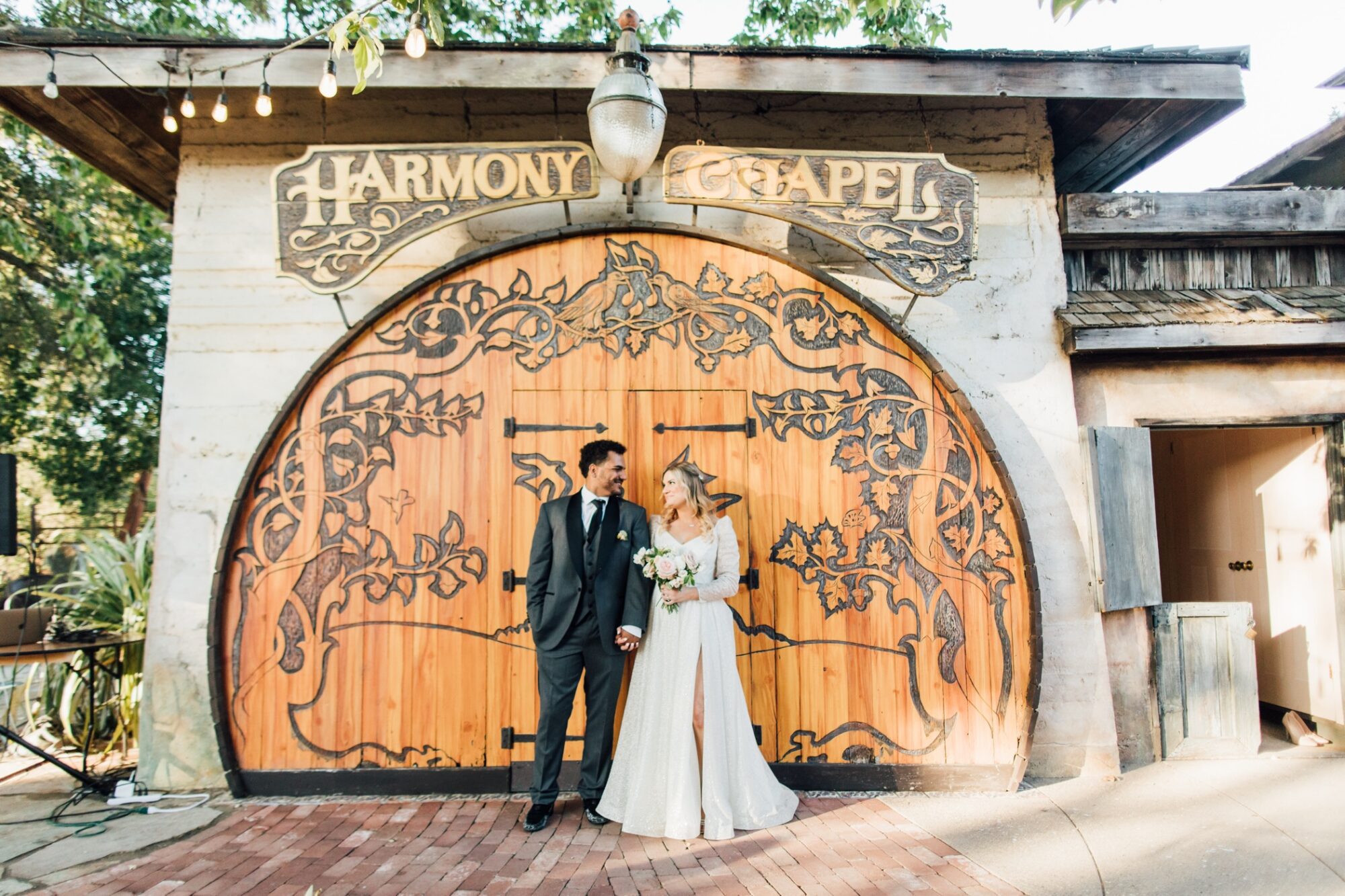 circle door to harmony chapel