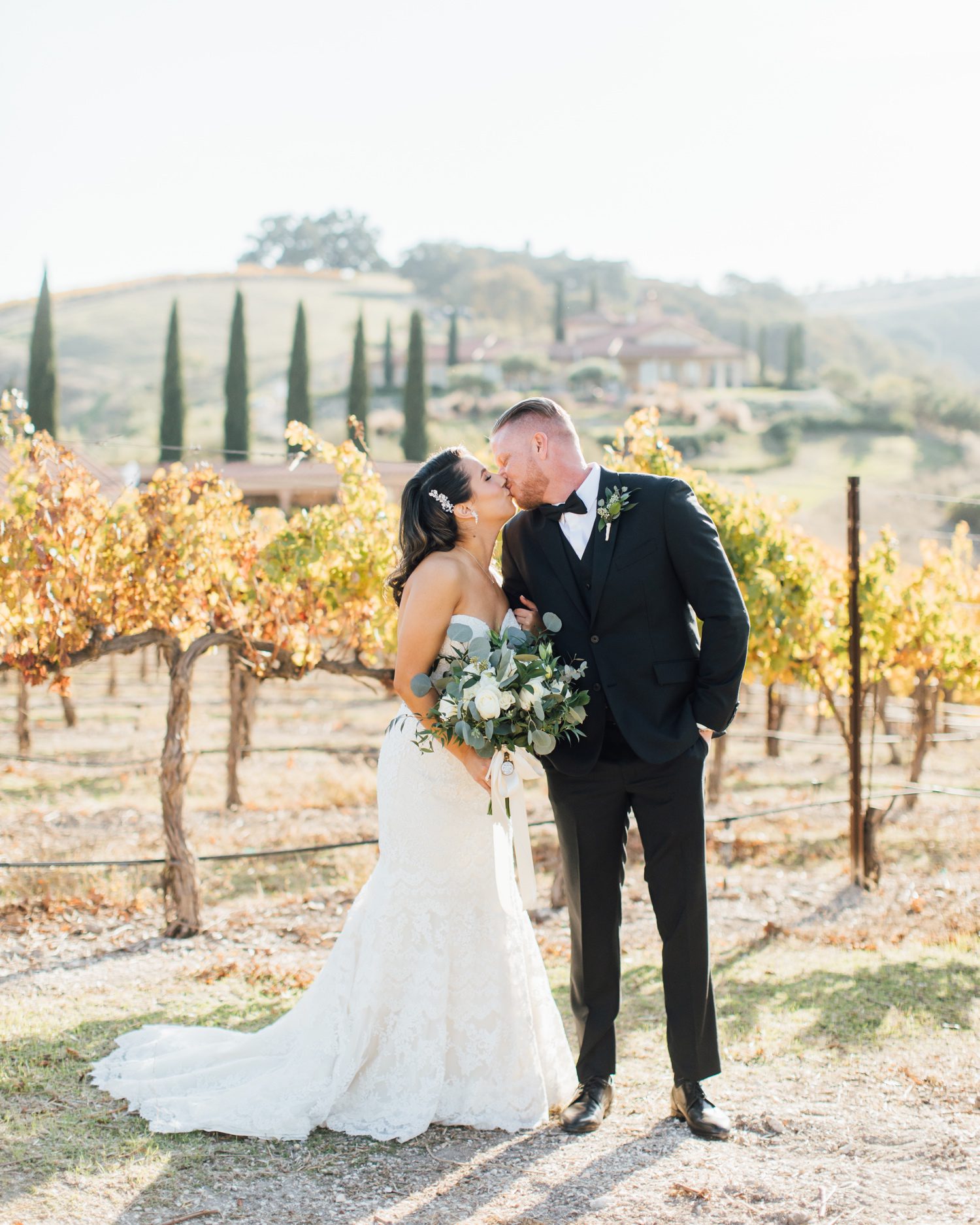 Tuscany inspired wedding at Aterno Estate in Paso Robles California by wine country photographer Jessica Sofranko