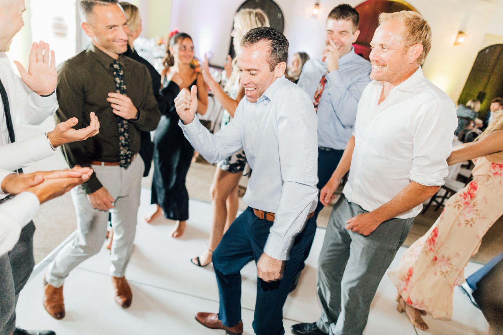 guests dancing to live music at La Lomita Ranch wedding photographed by Jessica Sofranko